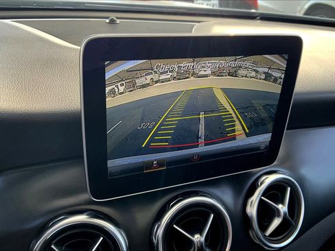 Certified 2020 Mercedes-Benz GLA 250 4MATIC image 25
