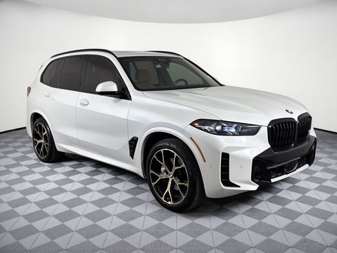 Used 2024 BMW X5 sDrive40i w/ M Sport Package RWD image 7