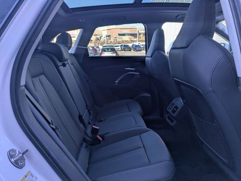 Used 2025 Audi Q5 Premium Plus image 26