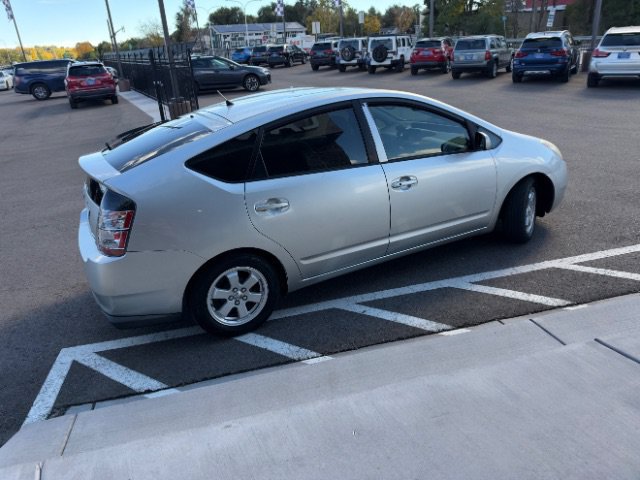 Used 2005 Toyota Prius w/ Pkg 6 FWD image 13