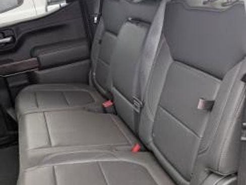 Used 2021 GMC Sierra 1500 SLT w/ SLT Premium Package AWD/4WD image 17
