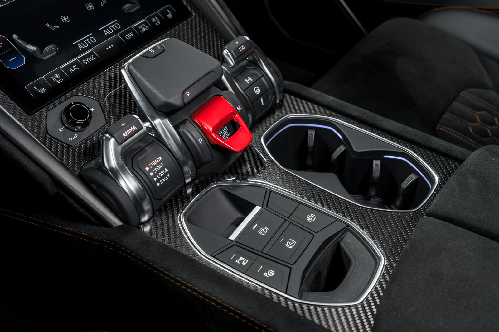 Used 2024 Lamborghini Urus Performante AWD/4WD image 29