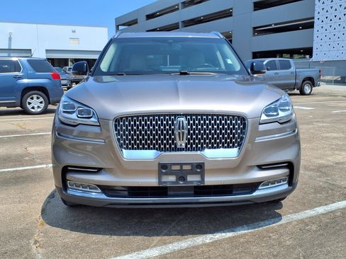 Used 2020 Lincoln Aviator Reserve w/ Equipment Group 202A AWD/4WD image 21
