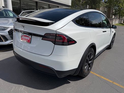 Used 2023 Tesla Model X AWD/4WD image 9