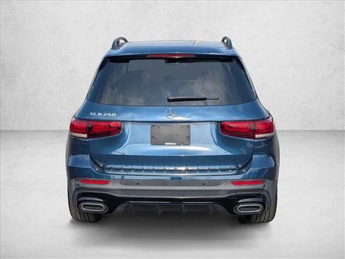 Used 2021 Mercedes-Benz GLB 250 image 6