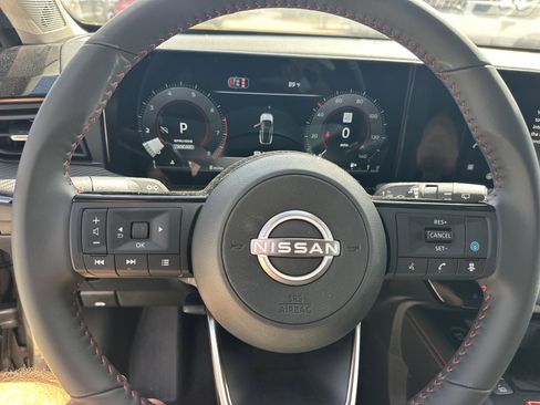 New 2026 Nissan Kicks SR FWD image 17
