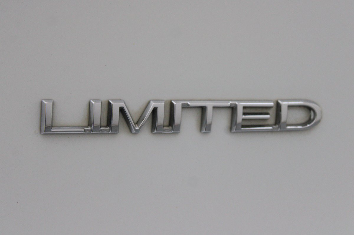 Used 2020 Chrysler Pacifica Limited FWD image 43