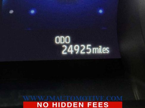 Used 2023 Toyota Camry SE image 21