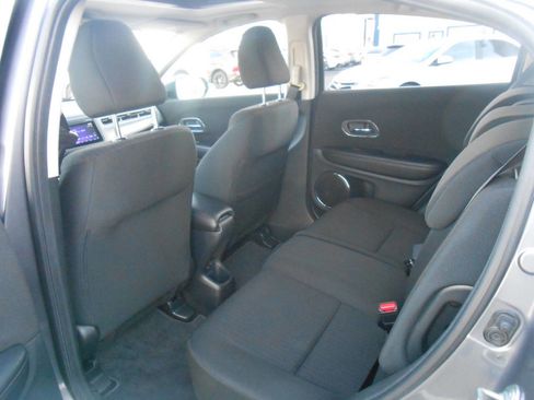 Used 2017 Honda HR-V EX image 11