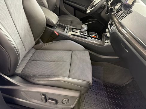 Used 2022 Audi SQ5 Premium w/ Convenience Package AWD/4WD image 24