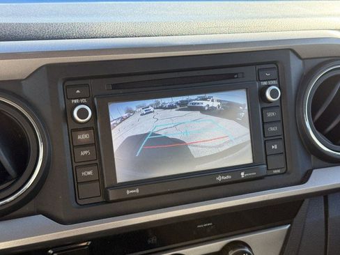 Used 2018 Toyota Tacoma SR5 image 28