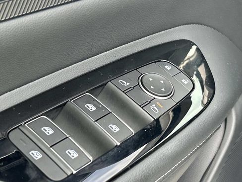 Certified 2025 Nissan Murano SV AWD/4WD image 19