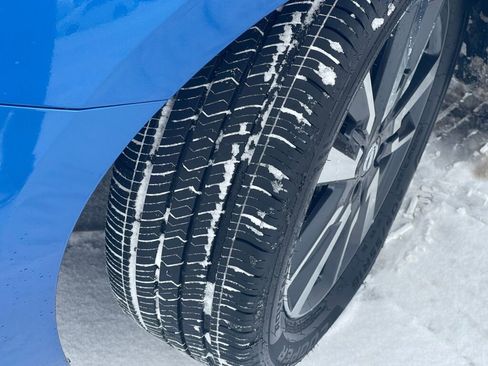 Used 2021 Nissan Versa SV image 26