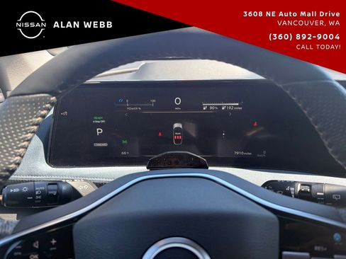 Used 2024 Nissan Ariya AWD image 15