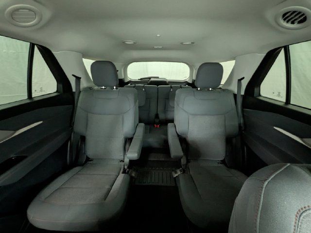 Certified 2025 Ford Explorer Active AWD/4WD image 18
