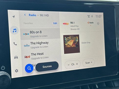 Used 2024 Toyota RAV4 XLE image 17