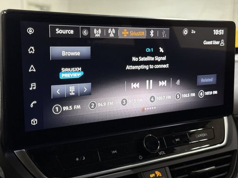Used 2023 Nissan Altima 2.5 SV w/ SV Premium Package FWD image 14