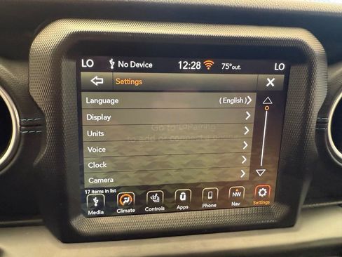 Used 2022 Jeep Wrangler Unlimited Rubicon 4xe w/ Cold Weather Group AWD/4WD image 33