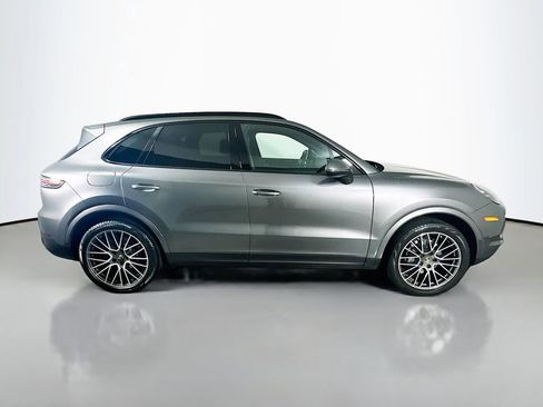 Used 2020 Porsche Cayenne image 8