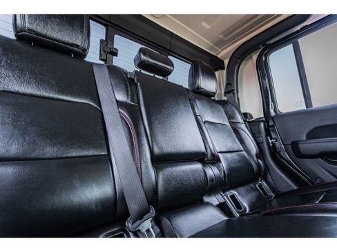 Used 2020 Jeep Gladiator Rubicon image 25