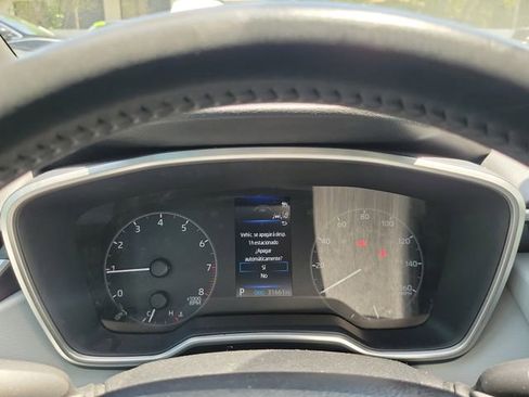 Used 2024 Toyota Corolla SE image 16