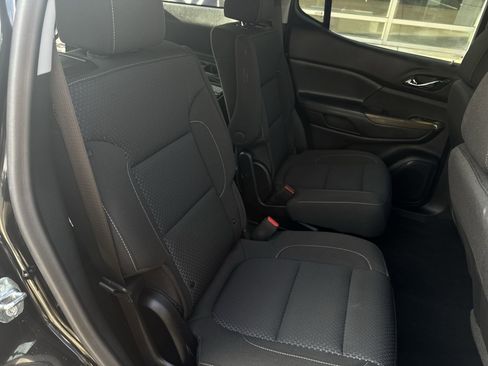 Certified 2023 GMC Acadia SLE w/ Driver Convenience Package image 25