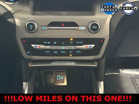 Used 2022 Ford Explorer XLT w/ Equipment Group 202A image 28