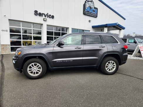 Used 2018 Jeep Grand Cherokee Laredo image 7