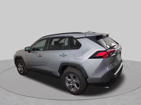 Used 2025 Toyota RAV4 XLE AWD/4WD image 10