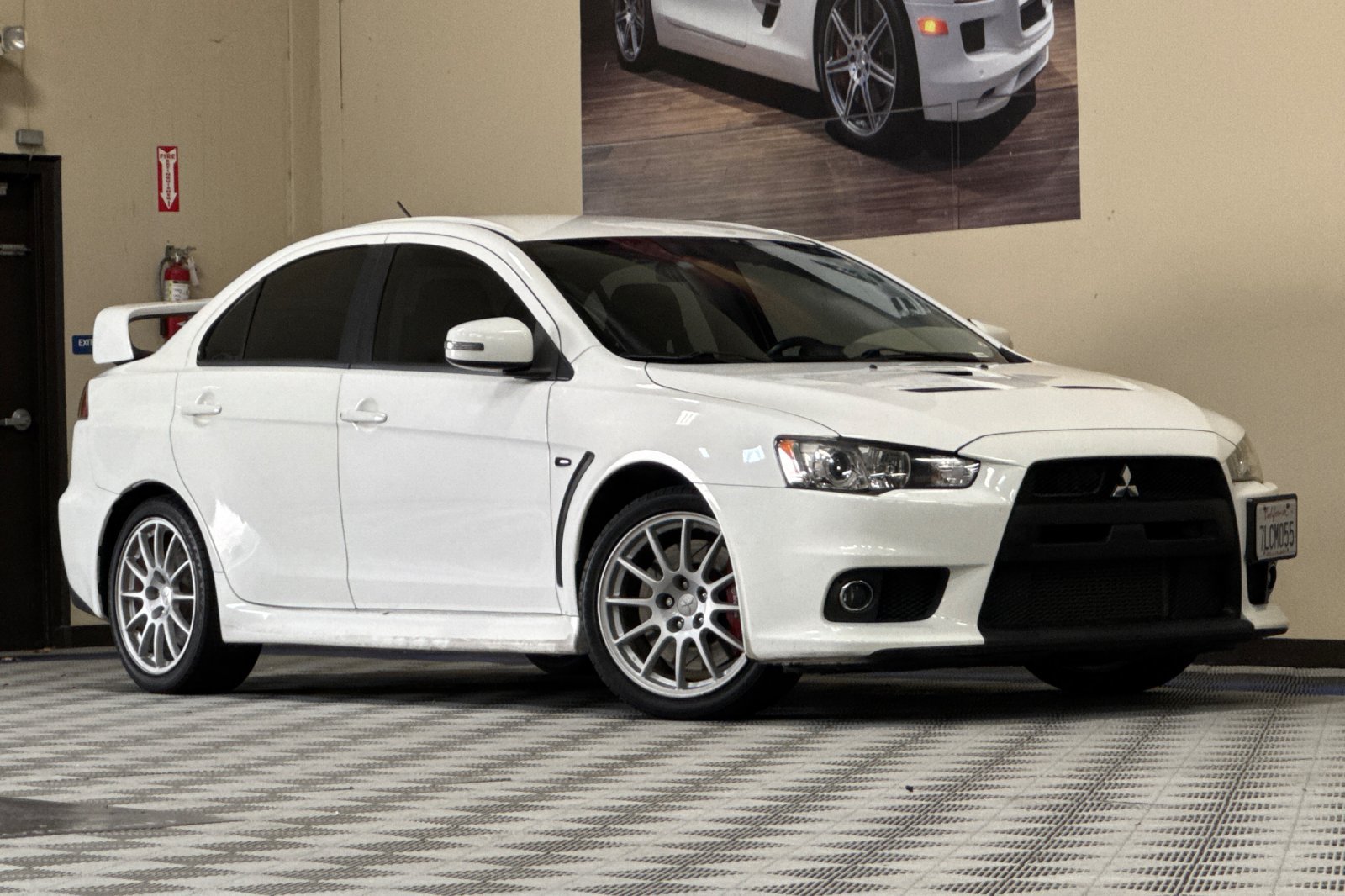 Used 2015 Mitsubishi Lancer Evolution GSR AWD/4WD image 2