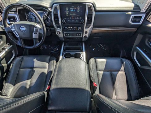 Certified 2021 Nissan Titan SL w/ Moonroof Package image 14