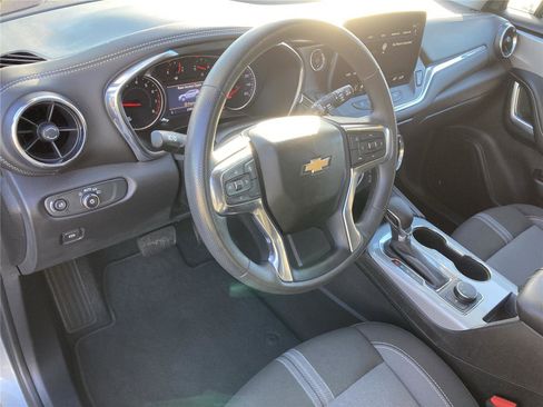 Used 2023 Chevrolet Blazer LT image 10