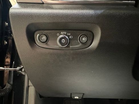 Used 2018 Chevrolet Traverse Premier w/ Redline Edition image 20