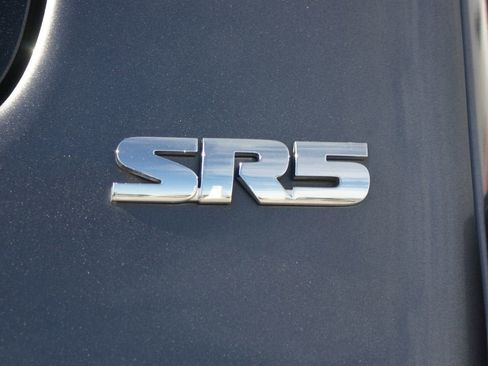 Used 2022 Toyota Tacoma SR5 w/ SR5 Appearance Package (SM) image 16