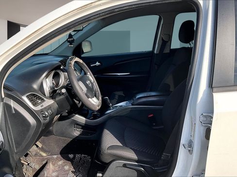 Used 2019 Dodge Journey SE w/ Connectivity Group image 19