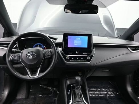 Used 2024 Toyota Corolla XSE FWD image 16