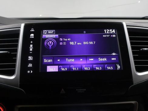 Used 2017 Honda Pilot Touring image 27