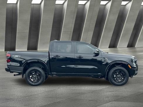 Certified 2025 Ford Ranger Lariat w/ Black Appearance Package AWD/4WD image 2