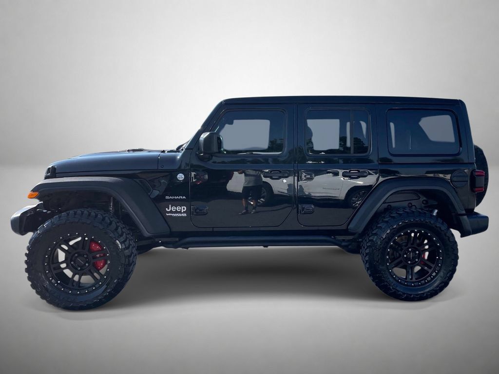 Used 2018 Jeep Wrangler Unlimited Sahara AWD/4WD image 6