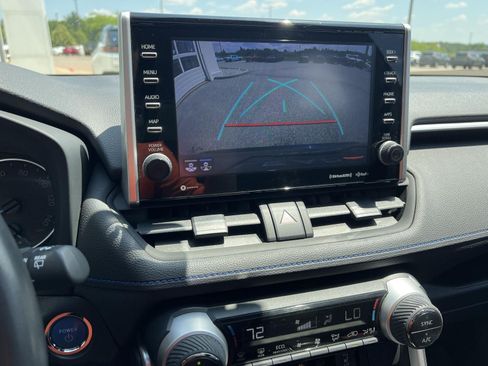 Used 2022 Toyota RAV4 SE AWD/4WD image 4