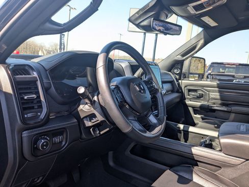 Used 2024 RAM 2500 Limited image 14