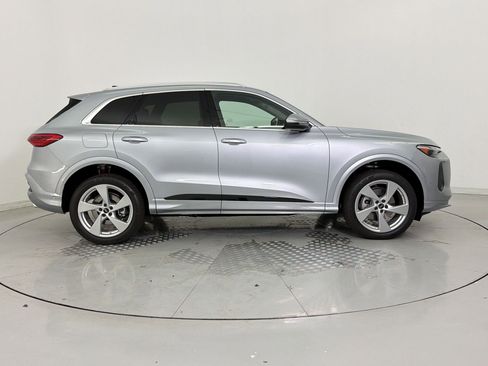 New 2026 Audi Q5 Premium Plus image 7
