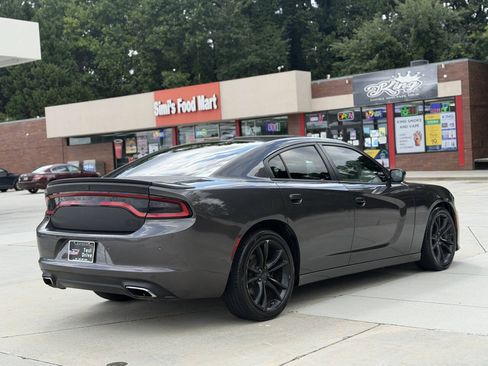 Used 2016 Dodge Charger R/T RWD image 25