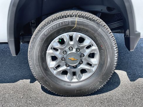 Certified 2024 Chevrolet Silverado 2500 LTZ w/ LTZ Convenience Package image 34