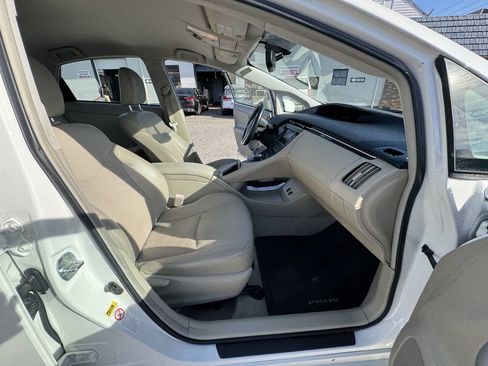 Used 2010 Toyota Prius Four image 60