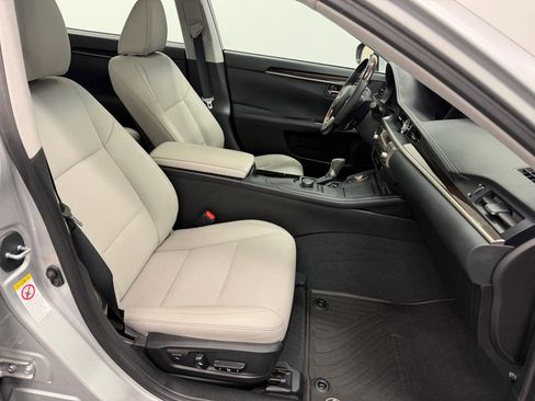 Used 2018 Lexus ES 350 w/ Premier Package FWD image 13