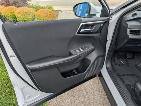 Used 2022 Mitsubishi Outlander ES FWD image 11