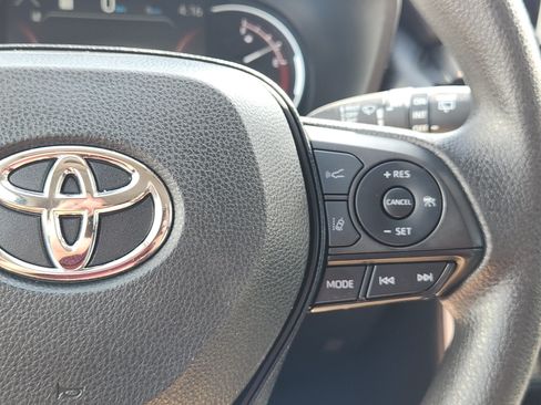 Certified 2025 Toyota RAV4 XLE AWD/4WD image 17