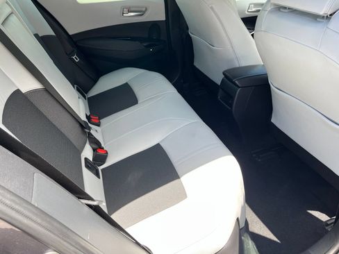 Used 2022 Toyota Corolla XSE FWD image 17