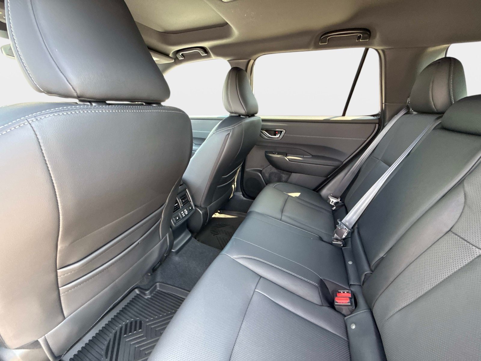 New 2026 Subaru Outback Touring XT AWD/4WD image 19